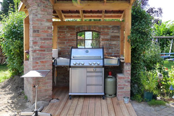 Propane Grill Assembly in Kailua Kona